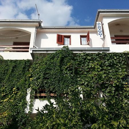 Apartments Neva Sumpetar Εξωτερικό φωτογραφία