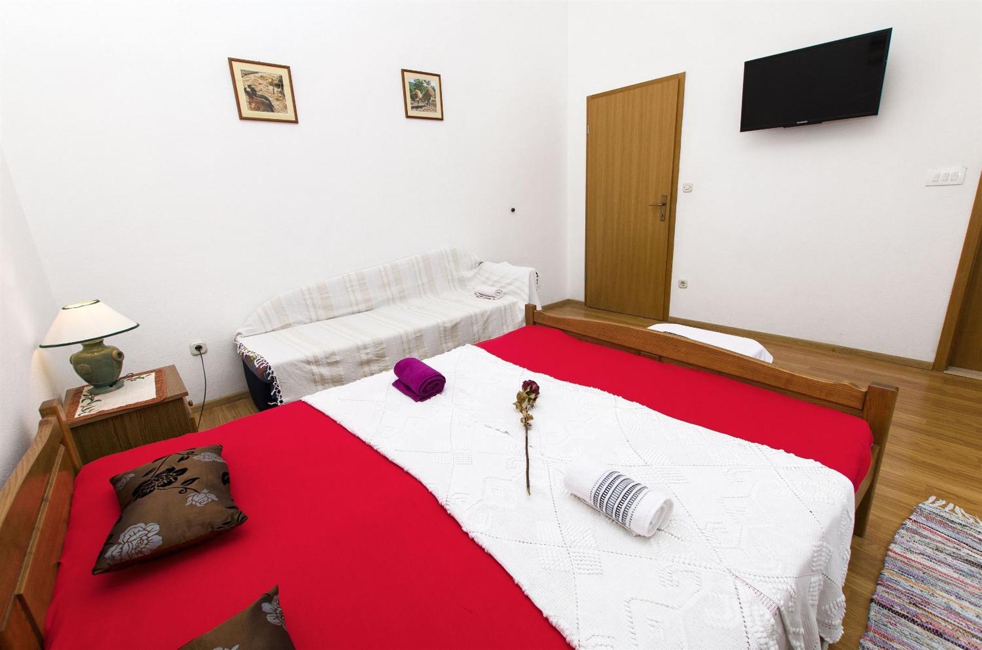 Apartments Neva Sumpetar Εξωτερικό φωτογραφία