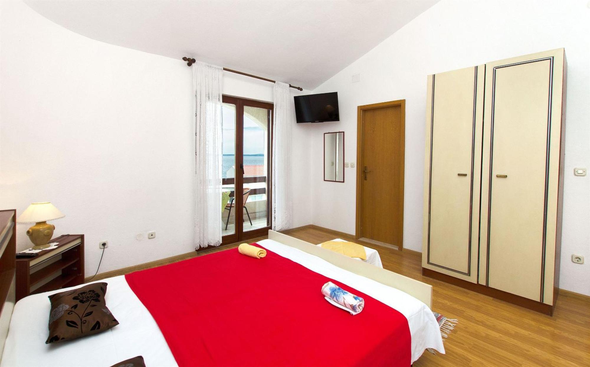 Apartments Neva Sumpetar Εξωτερικό φωτογραφία